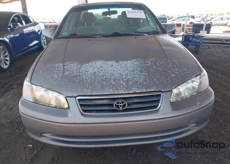 2000 Toyota Camry Ce/Le/Xle from USA, damaged, VIN 4T1BG28K0YU626427